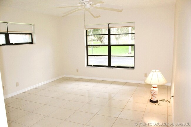 Photo - 4450 Nutmeg Tree Ln