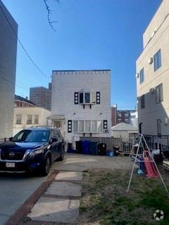 Building Photo - 162 Bay 49th St Unit 2 Rental