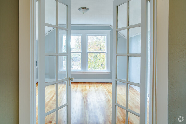 Building Photo - 525 N Simpson St Unit 2 (1BR) Rental