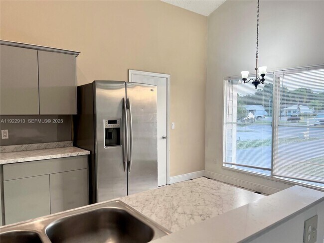 Photo - 1701 SW 83rd Terrace