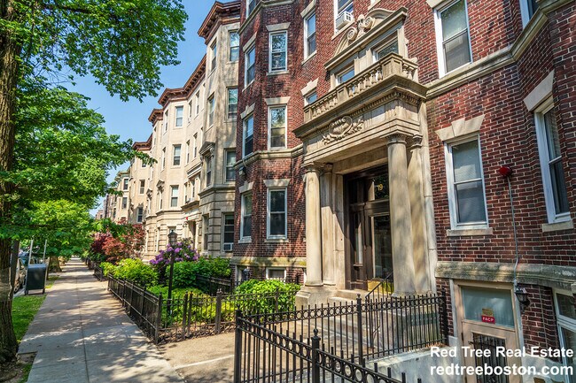 Photo - 16 Queensberry St Unit 44