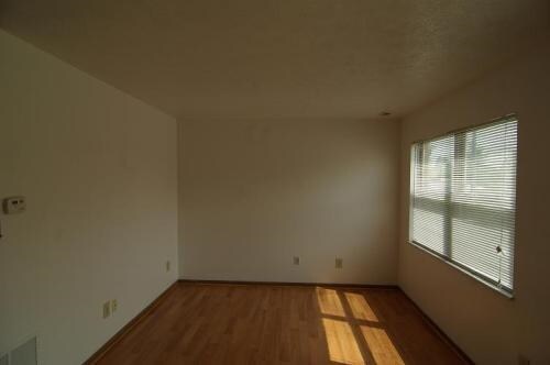 Living Area - Lefferson Quarters Apartments