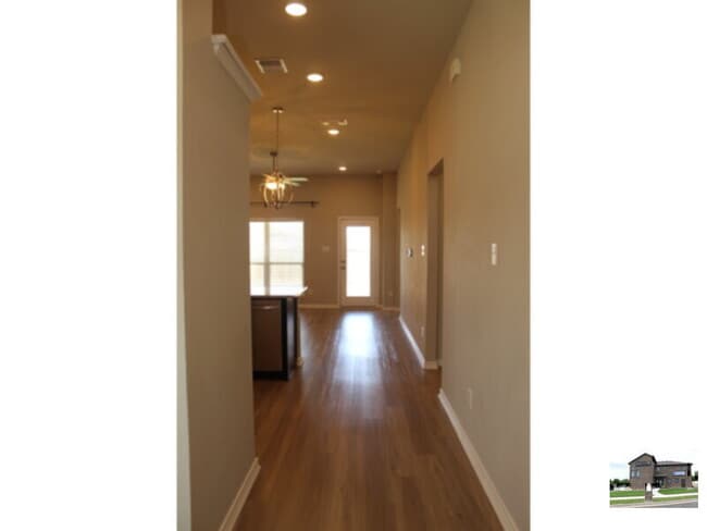 Photo - 6403 Hercules Ave