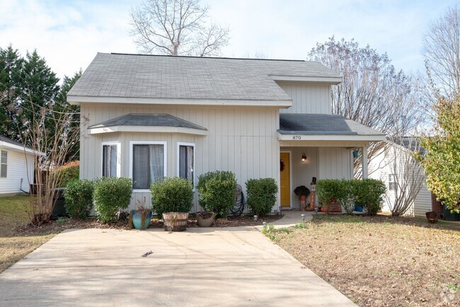 Building Photo - 2 story in Shelton Park Rental