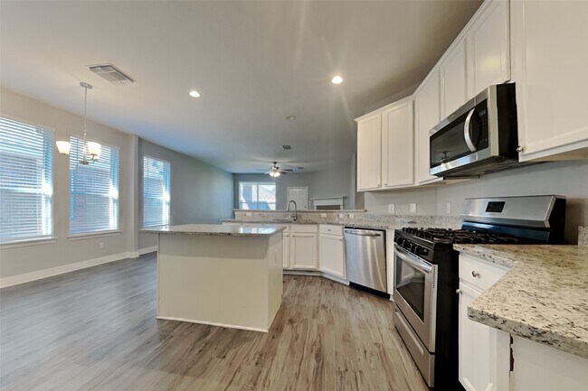 Photo - 2815 Lockeridge Oaks Dr