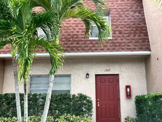 Photo - 1303 Partridge Close Townhome