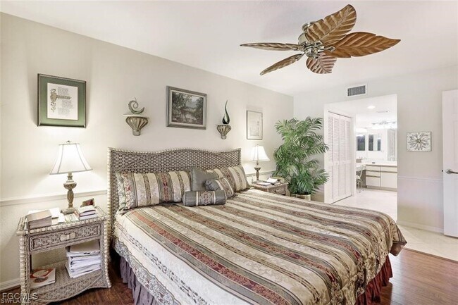 Photo - 5905 Trailwinds Dr Unit 824