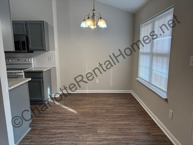 Photo - Ranch Home in Charlotte