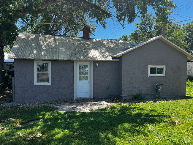 Building Photo - 815 N Bailey St Rental