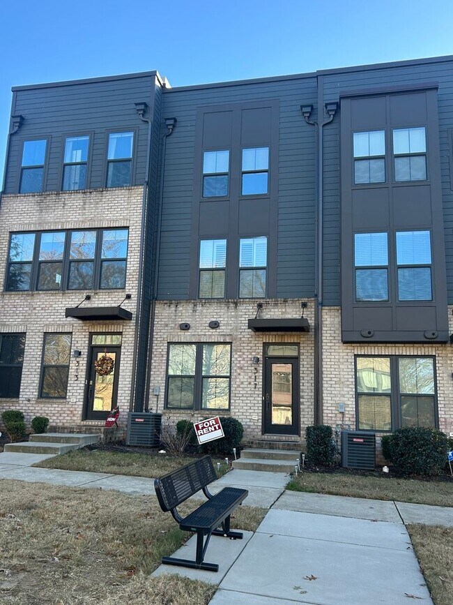 Photo - 317 Music Hall Wy