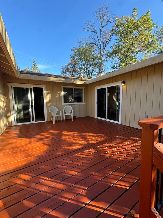 Photo - Beautiful Partial Lake View Home on the Go...