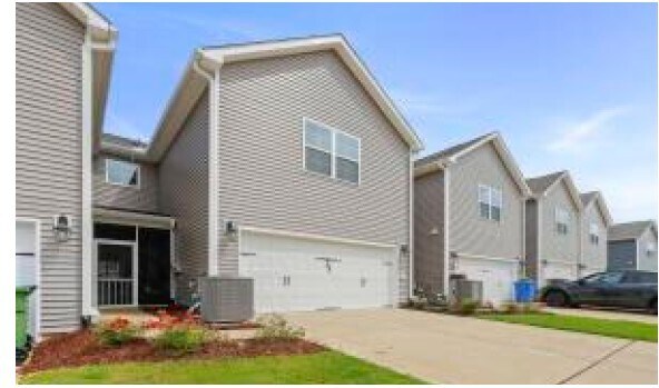 Photo - 741 Andrade Dr