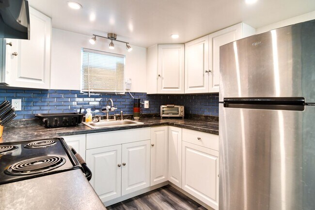 Photo - 10875 71st Ave Unidad B