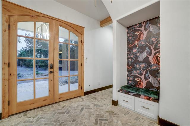 Photo - 371 S Ring Rd