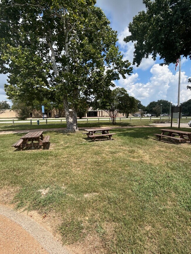 Building Photo - 23235 Earlmist Dr