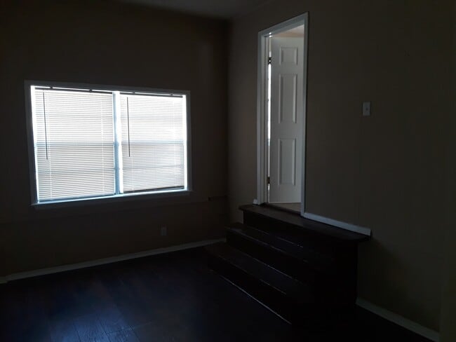 Photo - Spacious 4 Bedroom House