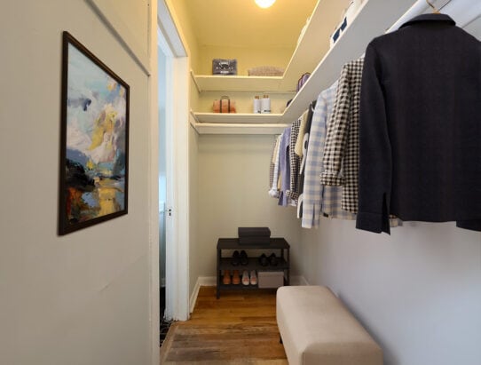 837 W Wolfram St Unit 407