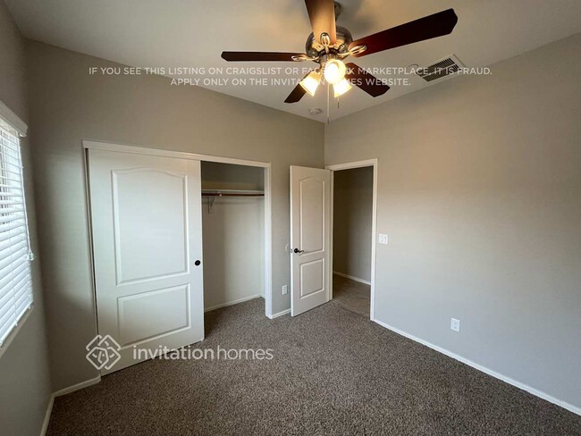 Photo - 13621 W Avalon Dr House