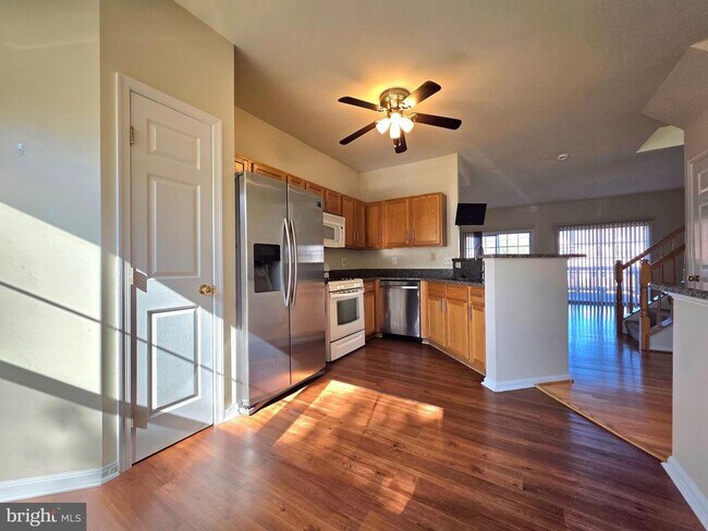 Photo - 3989 Hartlake St