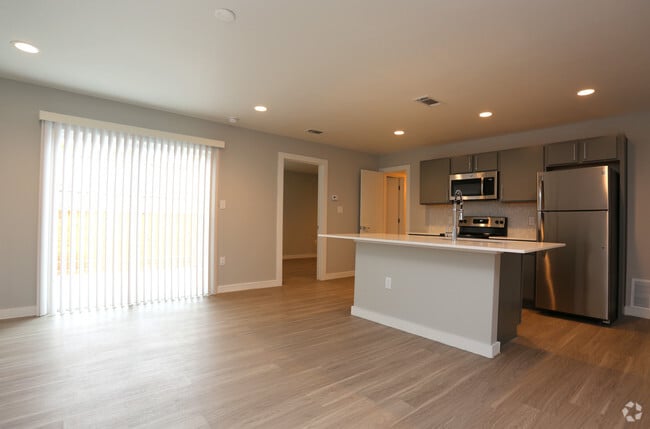 Photo - The Trousdale