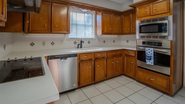 Photo - 5507 Slashwood Ln