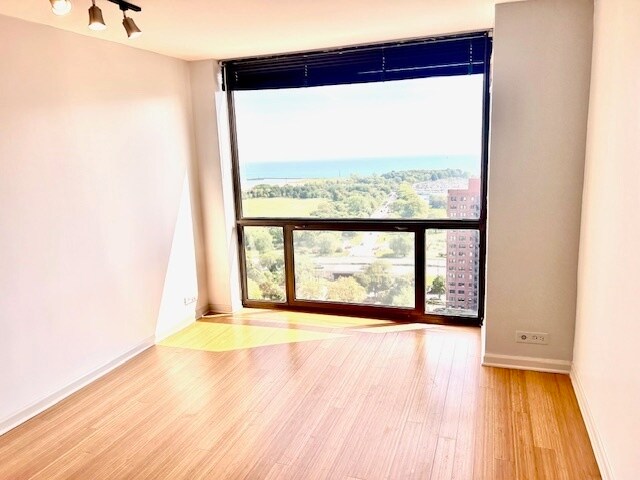 Photo - 4343 N Clarendon Ave Unit 2504