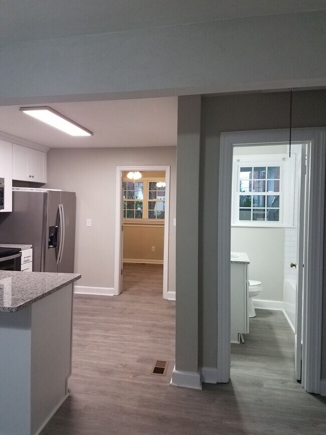Photo - 5 BR Near ODU!