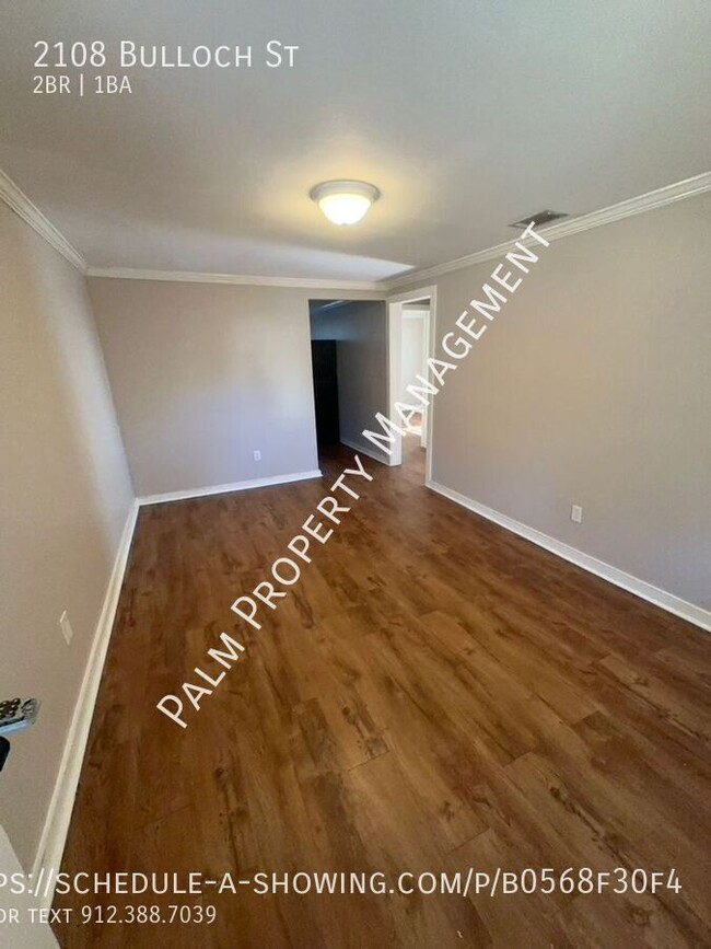 Newly Updated 2 Bedroom 1 Bathroom apartme... - Newly Updated 2 Bedroom 1 Bathroom apartme... House