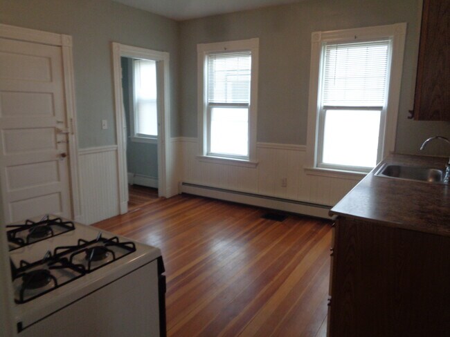 61 Grove St