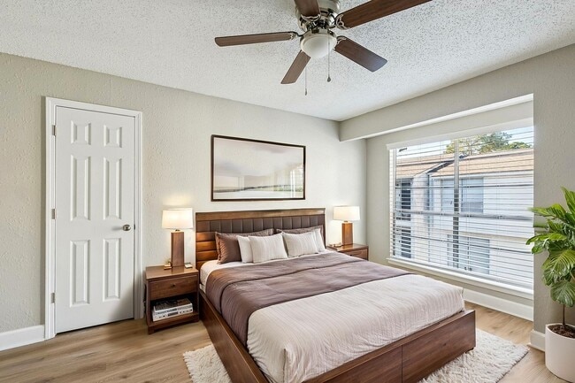 Building Photo - Bellecour Crossing