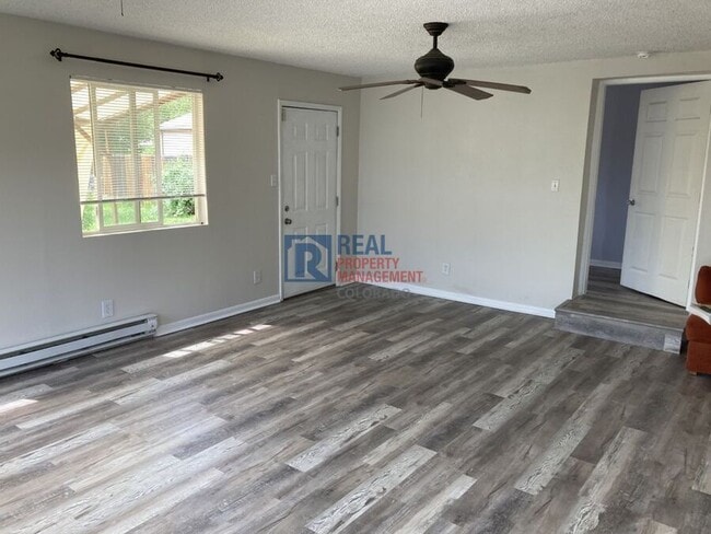 Photo - 3365 Olive St