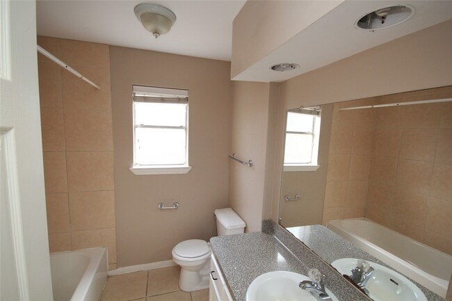 Photo - 7623 Alperton Dr