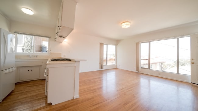 Building Photo - 3744 Bluff Pl Unit 3744 Rental