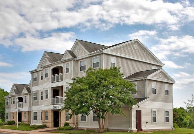 Exterior - Woodland Creek Apartments