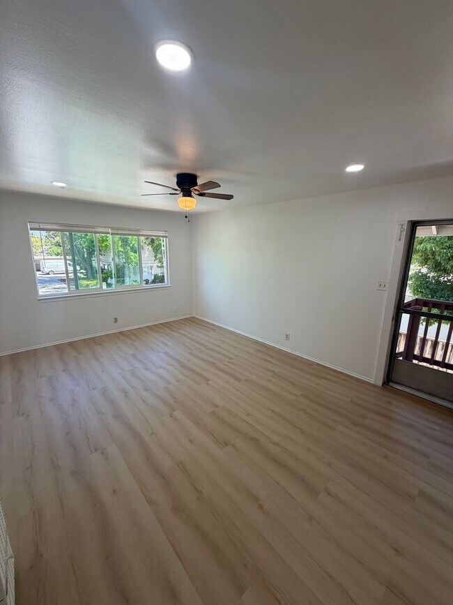 Photo - 831 Opal Dr Unit 3