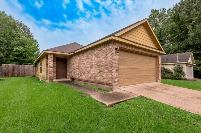 Photo - 636 Avenue H