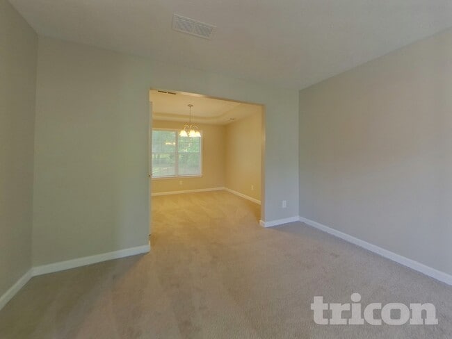 Photo - 750 Stonemill Manor