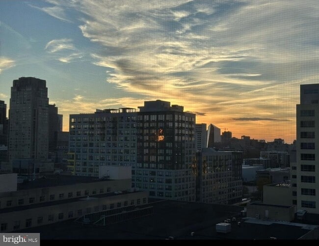 511-19-519 N Broad St Unit 1004