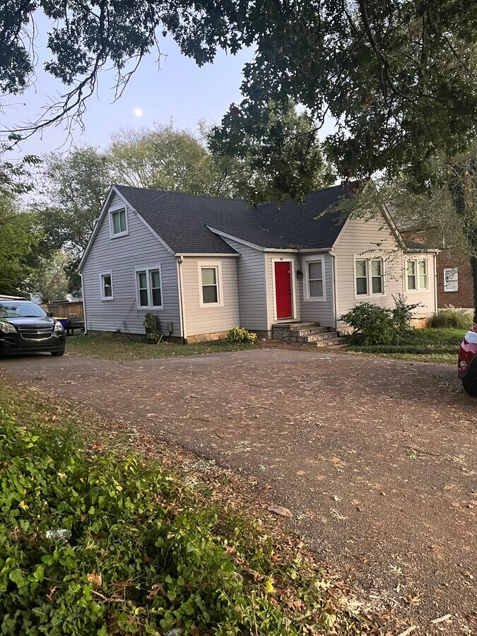 Photo - 708 Cabell Dr