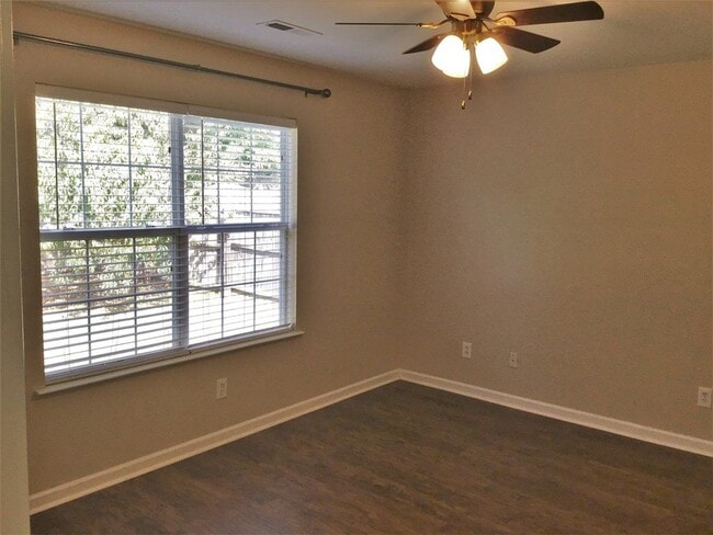 Photo - 3028 Misty Ridge Ln