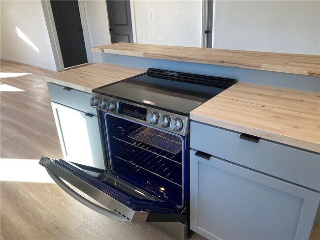 Photo - 6668 W Wedington Dr