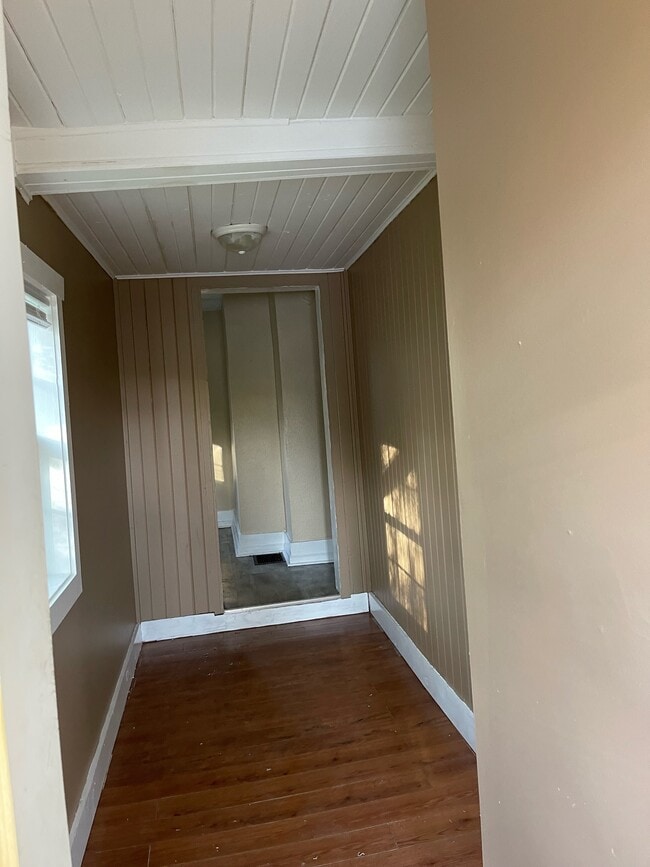 Photo - 226 Hawkeye Ave