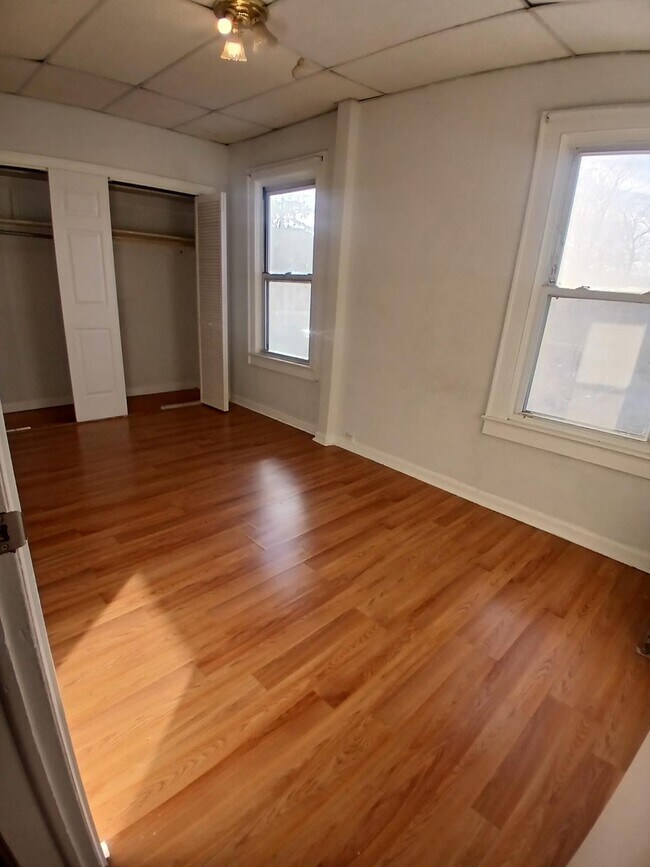 Photo - 486 21st Ave