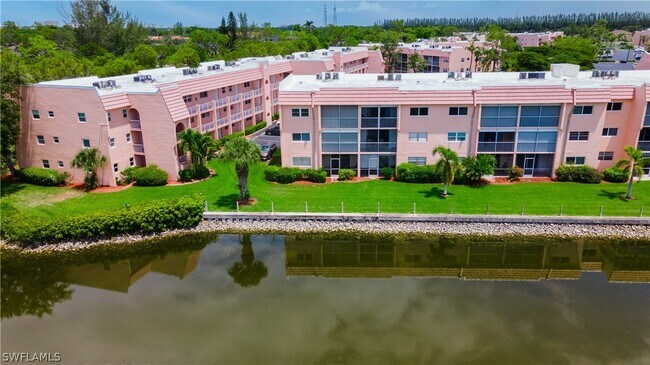 190 Turtle Lake Ct Unit 311