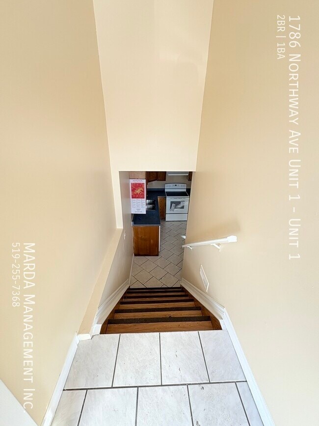 Photo - SPACIOUS 2 BED/1 BATH MODERN LOWER LEVEL SUITE! +HYDRO, GAS & WATER! Unit 1