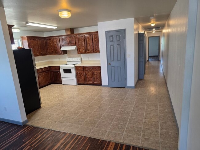 Photo - 1303 Edison St