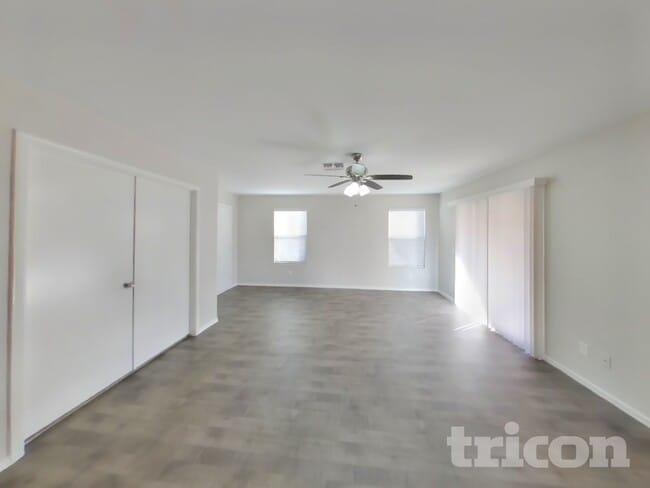 Photo - 11445 W Cambridge Ave