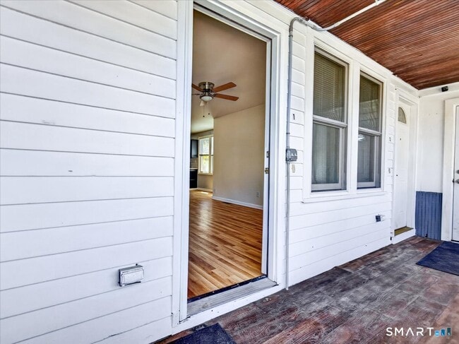 Photo - 91 Jewett St Unidad 1st Floor