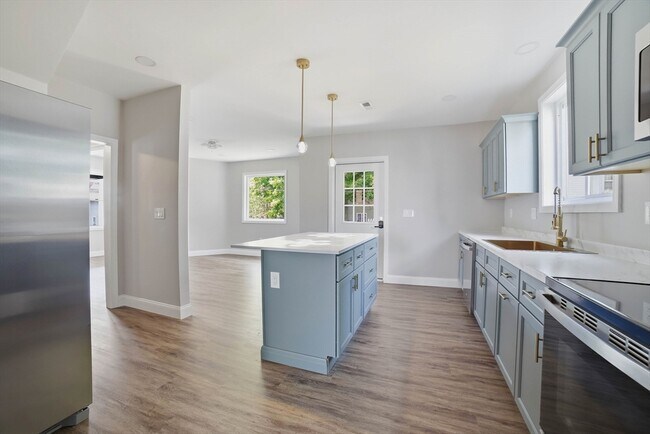 Photo - 38 Wesleyan St