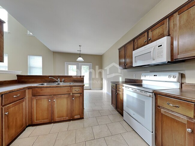 Photo - 65 Summer Hill Way